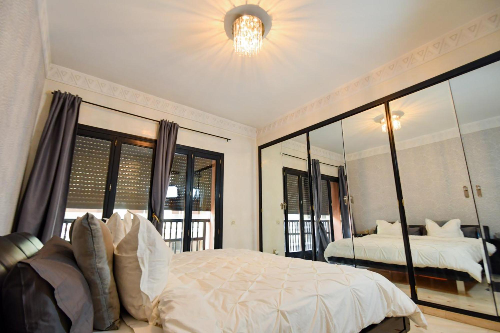 Appartement Haut Standing Gueliz Plaza Маракеш Екстериор снимка